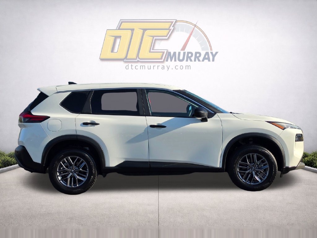 Used 2023 Nissan Rogue S AWD/4WD image 4