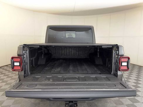 Used 2021 Jeep Gladiator Overland w/ Popular Equipment Package AWD/4WD image 22