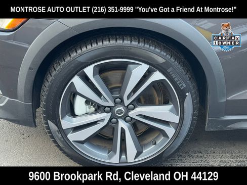 Certified 2025 Volvo V60 B5 Cross Country Plus image 52