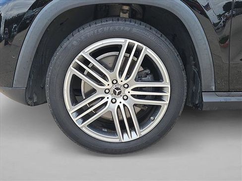 Used 2022 Mercedes-Benz GLS 450 4MATIC image 21