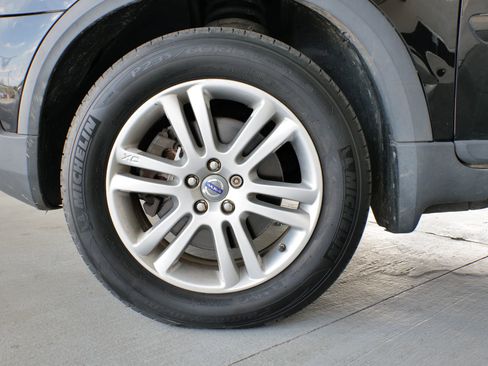 Used 2010 Volvo XC90 3.2 image 32