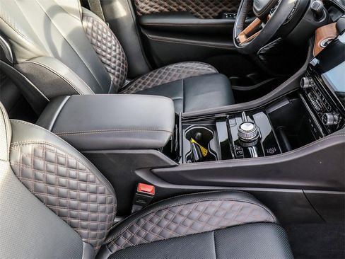 Used 2025 Jeep Grand Cherokee Summit image 21