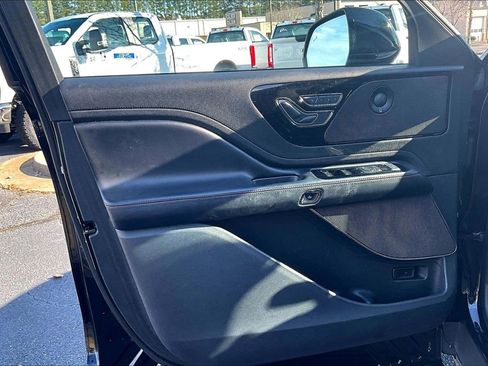 Certified 2022 Lincoln Aviator Reserve w/ Equipment Group 201A image 23