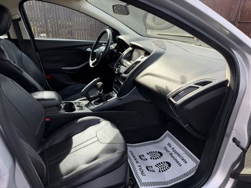 Used 2013 Ford Focus Titanium w/ Titanium Handling Pkg FWD image 14