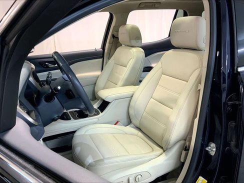 Used 2021 GMC Acadia Denali w/ Denali Ultimate Package image 7