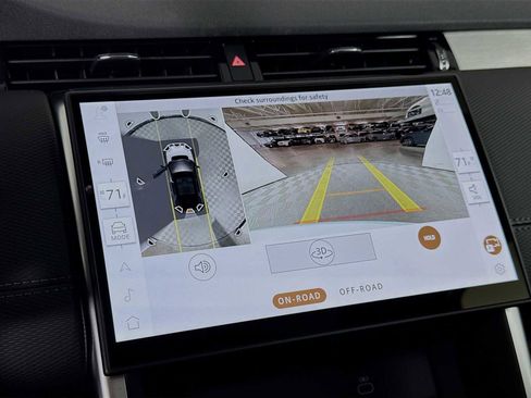 New 2026 Land Rover Discovery Sport Landmark image 15