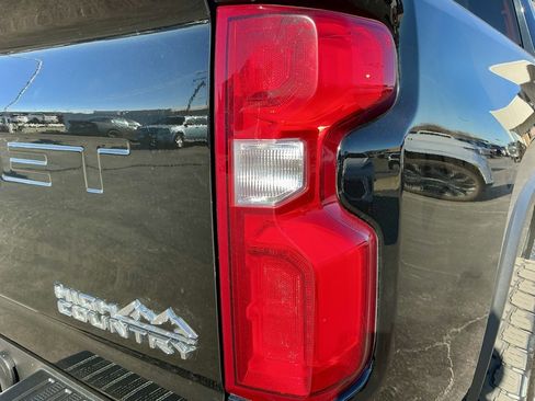 Used 2023 Chevrolet Silverado 2500 High Country w/ LPO, Hitch Package image 16