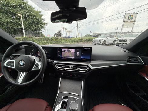 Used 2023 BMW 330i xDrive Sedan w/ M Sport Package AWD/4WD image 18