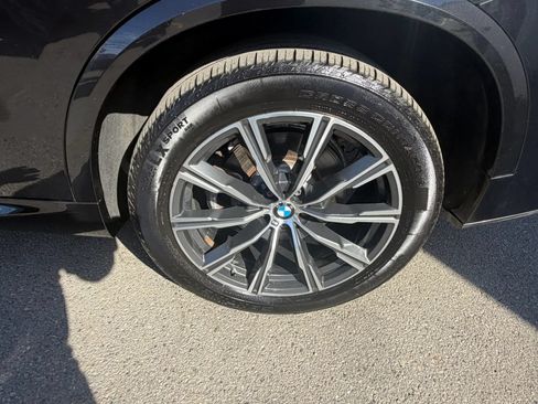 Used 2019 BMW X5 xDrive40i w/ M Sport Package AWD/4WD image 9