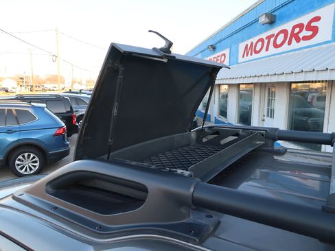 Used 2006 Nissan Xterra S w/ (U01) Utility Pkg image 33