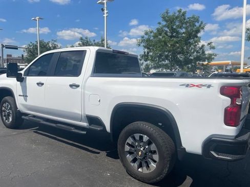 Used 2024 Chevrolet Silverado 2500 Custom w/ Custom Value Package AWD/4WD image 3