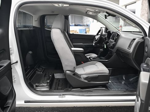 Used 2021 Chevrolet Colorado W/T w/ Custom Special Edition RWD image 29