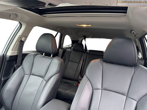 Used 2022 Subaru Outback Limited image 18