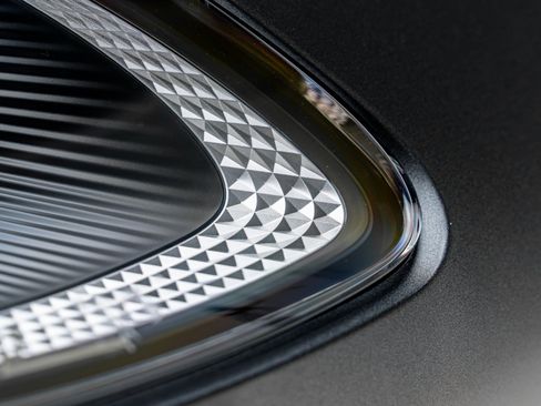 Used 2024 Aston Martin DB12 Coupe RWD image 20