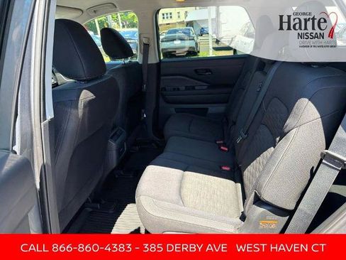 Certified 2024 Nissan Pathfinder S AWD/4WD image 18