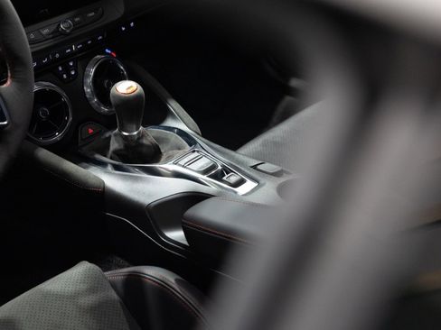 Used 2022 Chevrolet Camaro ZL1 image 33