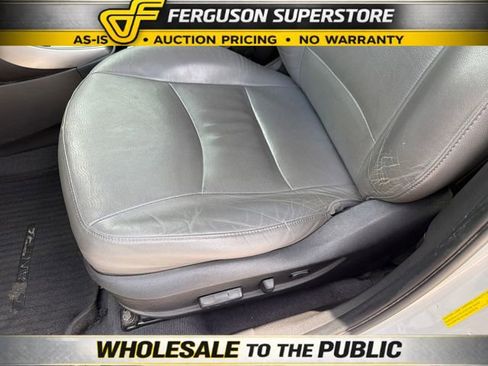 Used 2013 Hyundai Elantra Limited FWD image 20