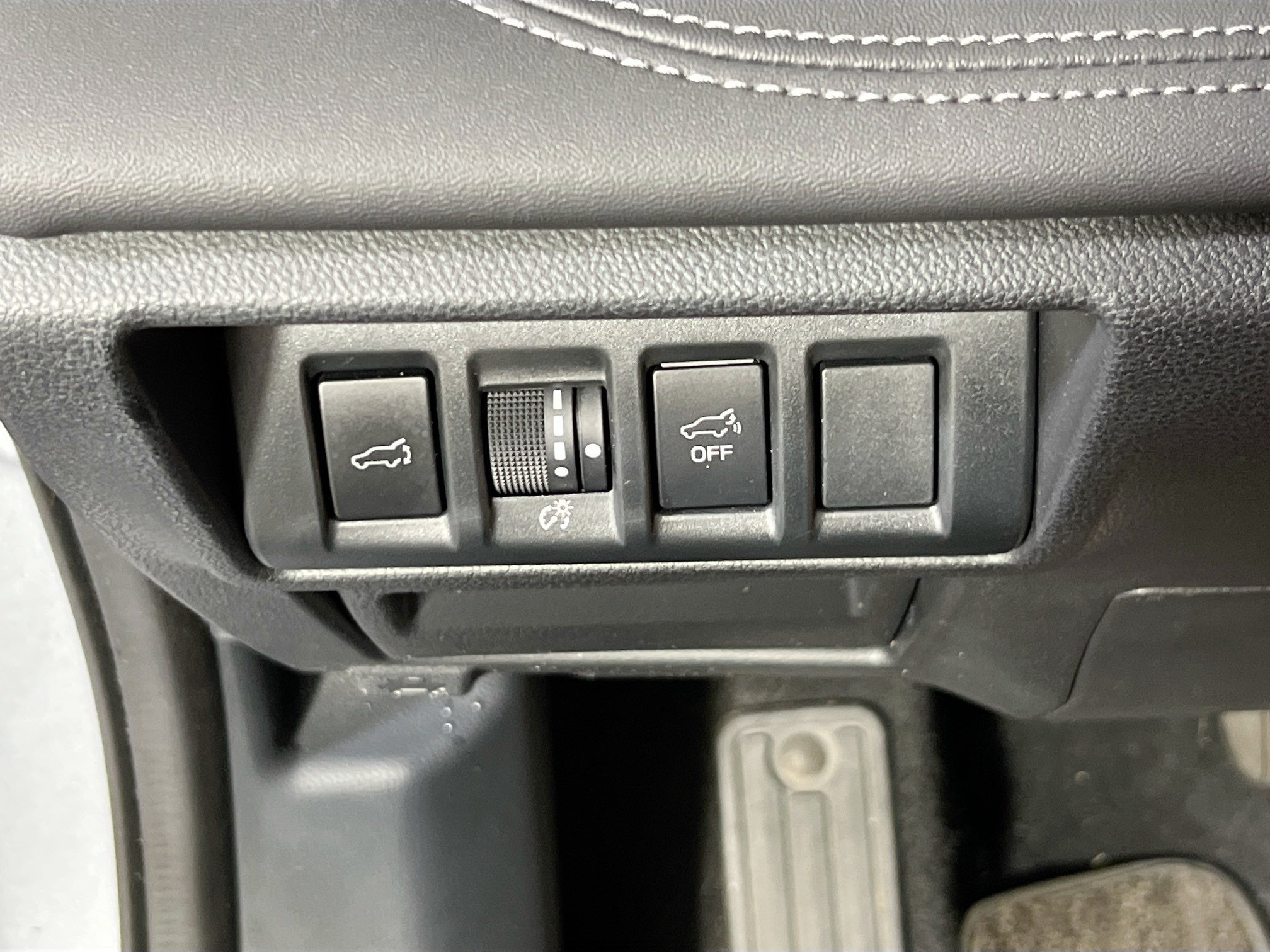 Used 2022 Subaru Outback Limited w/ Popular Package #2 AWD/4WD image 10