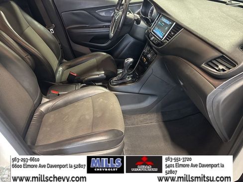 Used 2020 Buick Encore Preferred FWD image 18