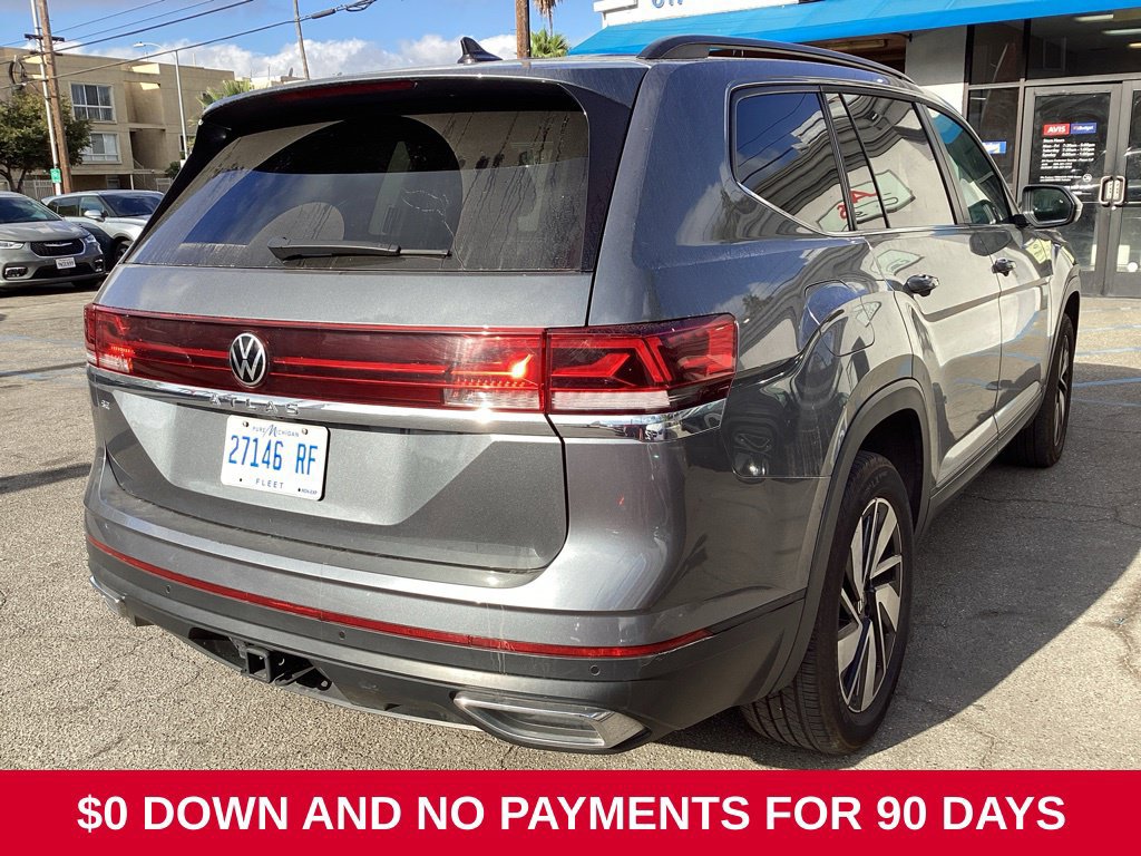 Used 2025 Volkswagen Atlas SE FWD image 4