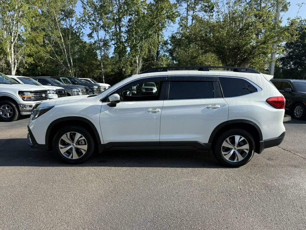 Used 2025 Subaru Ascent Premium AWD/4WD image 2