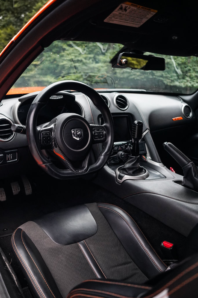 Used 2014 SRT Viper SRT-10 RWD image 26