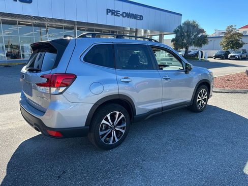 Used 2024 Subaru Forester Limited image 3