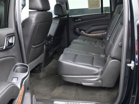 Used 2018 Chevrolet Suburban Premier AWD/4WD image 10