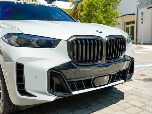 Used 2024 BMW X5 sDrive40i w/ M Sport Package RWD image 40