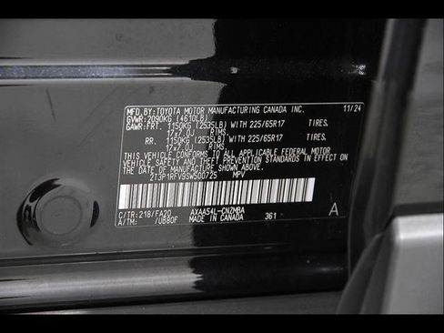 Used 2025 Toyota RAV4 XLE AWD/4WD image 22
