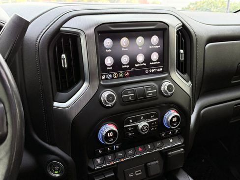 Used 2020 GMC Sierra 3500 Denali w/ Denali Ultimate Package AWD/4WD image 61