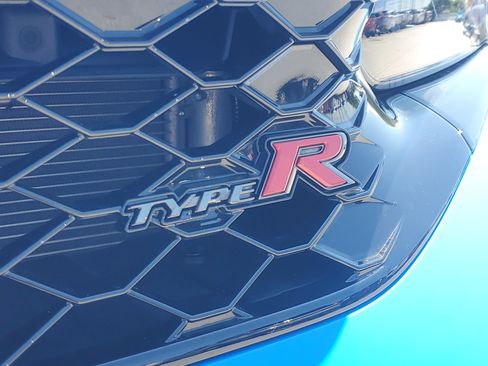 Used 2023 Honda Civic Type R image 3