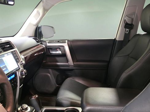 Used 2022 Toyota 4Runner Limited image 12