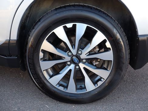 Used 2017 Subaru Outback 3.6R Limited image 44