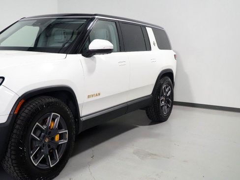 Used 2024 Rivian R1S AWD Adventure image 67