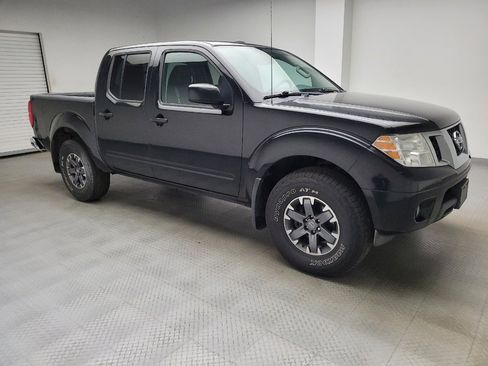 Used 2015 Nissan Frontier PRO-4X image 11