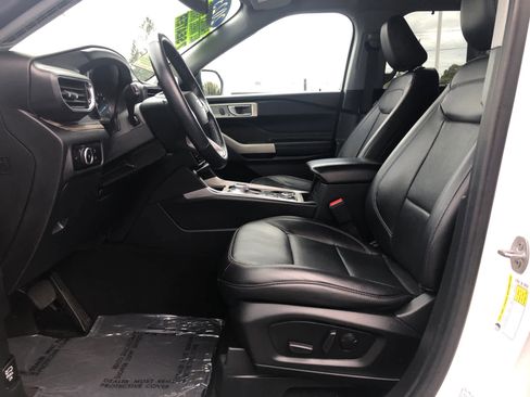Used 2023 Ford Explorer Limited image 28