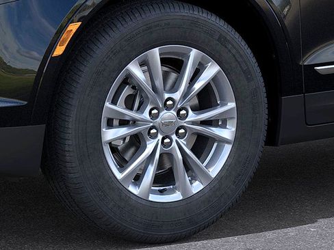 New 2025 Cadillac XT5 Luxury image 9