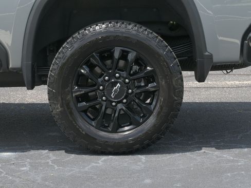Used 2026 Chevrolet Silverado 2500 LTZ w/ LTZ Plus Package AWD/4WD image 37