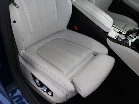 Used 2020 BMW 540i xDrive w/ Executive Package image 24