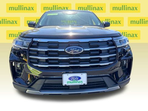 New 2026 Ford Explorer Active w/ Active Comfort Package image 12