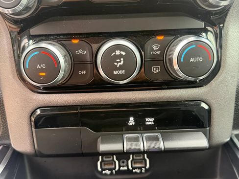 Used 2021 RAM 1500 Big Horn AWD/4WD image 26