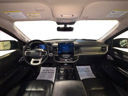 Used 2024 Ford Expedition Max XLT image 31