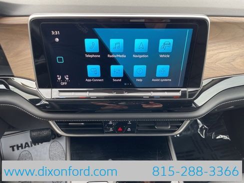 Used 2024 Volkswagen Atlas SE image 11