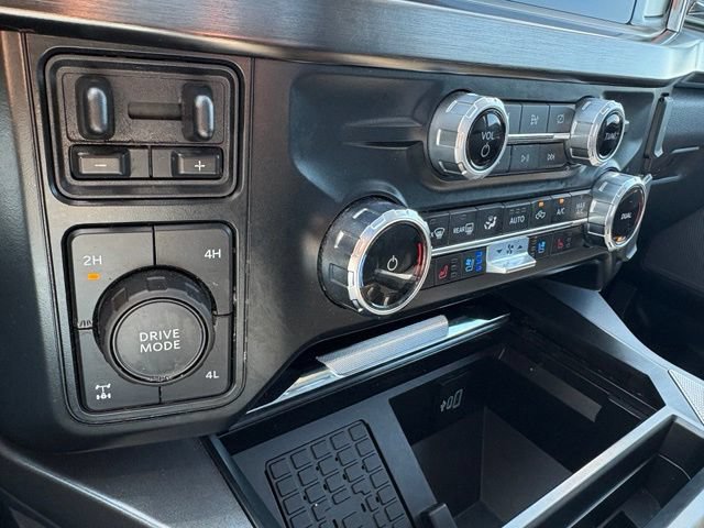 Used 2023 Ford F250 Lariat w/ Lariat Ultimate Package AWD/4WD image 33