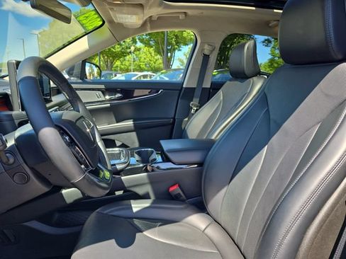 Used 2023 Lincoln Nautilus Reserve w/ Monochromatic Package AWD/4WD image 5