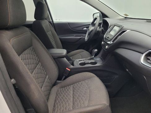 Used 2018 Chevrolet Equinox LT image 21