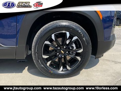 Used 2023 Chevrolet TrailBlazer LT w/ Convenience Package AWD/4WD image 9