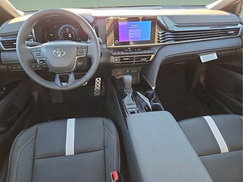 New 2026 Toyota Camry SE image 15