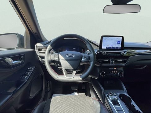 Used 2025 Ford Escape ST-Line FWD image 11